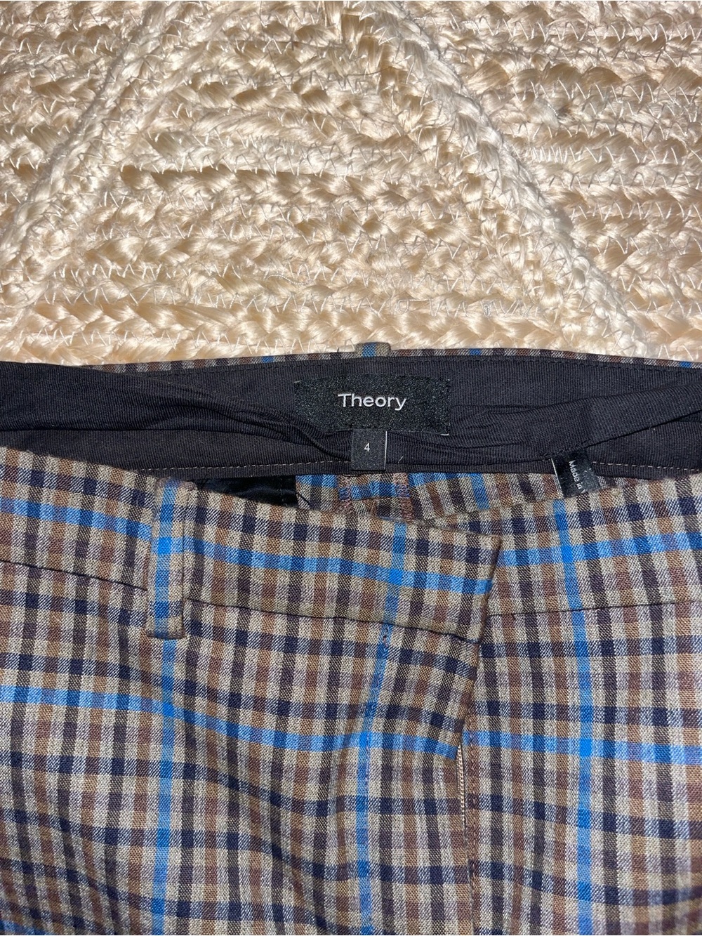 Theory Treeca Plaid Cropped Trousers - Picture 2 of 4